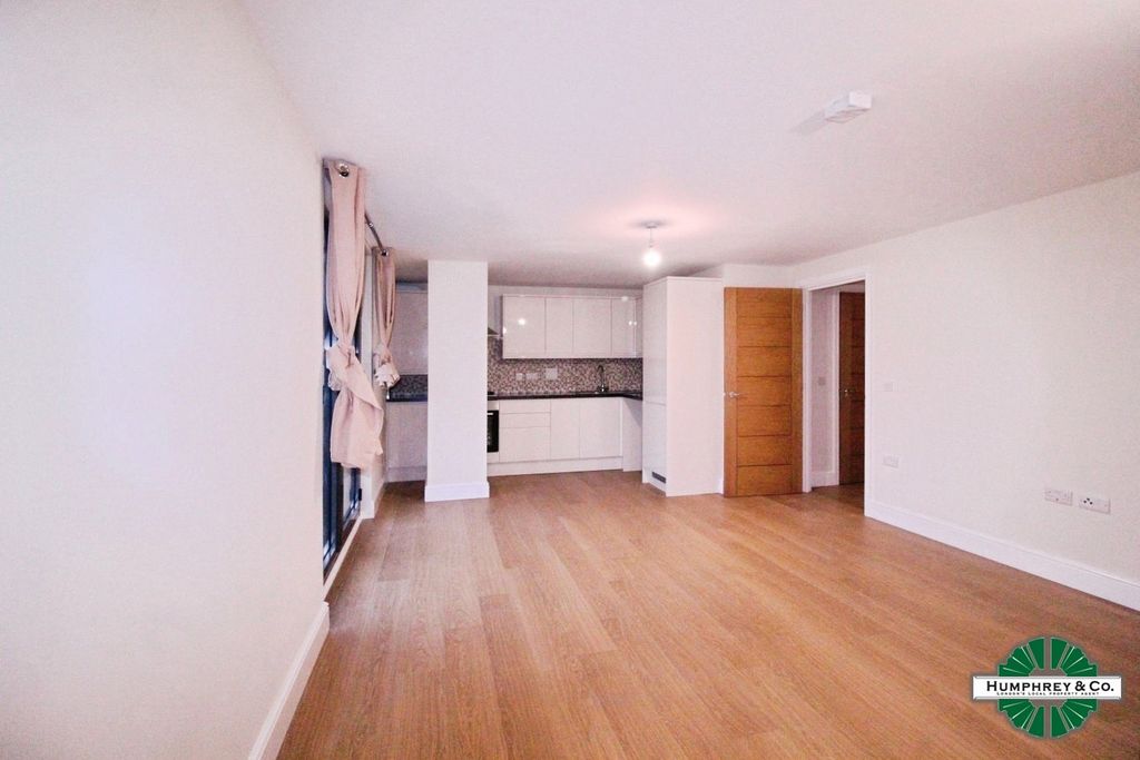 Property photo 1 of 4 Pbox-Img.Jpg