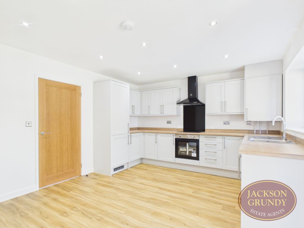 Property photo 3 of 14 Balmoral Road