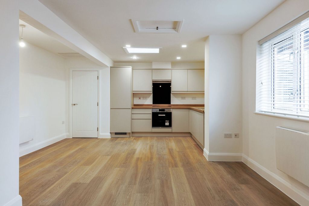 Property photo 3 of 8 Picture No. 07