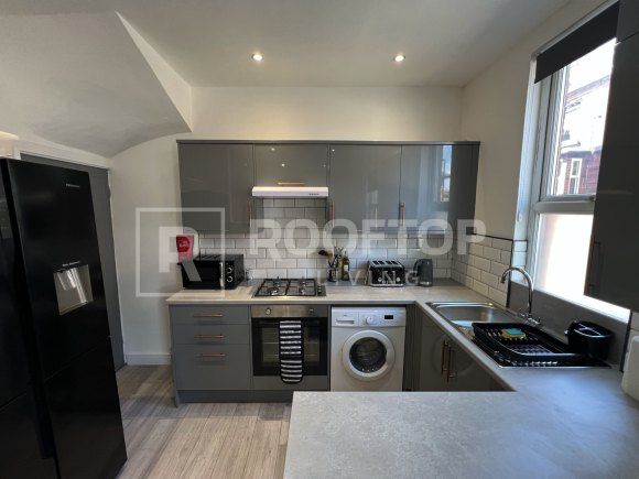 Property photo 2 of 14 8121194.Jpg