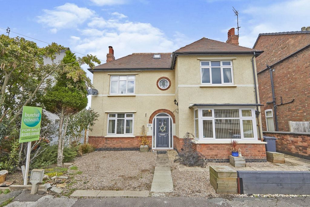 Property photo 1 of 12