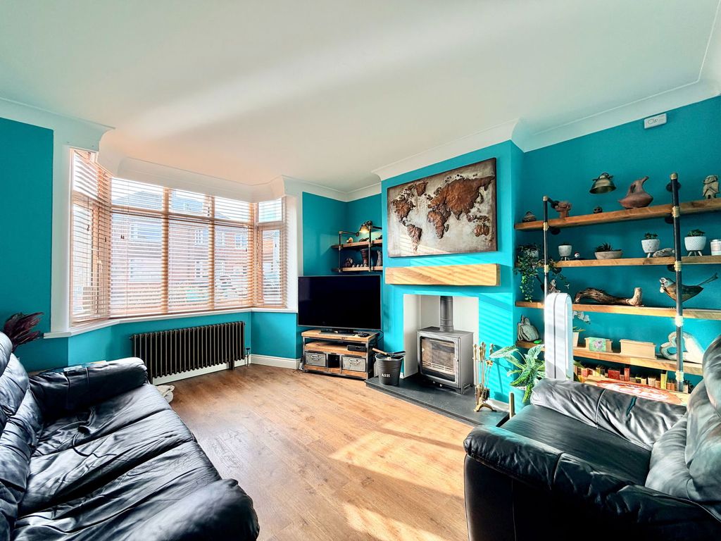 Property photo 2 of 22