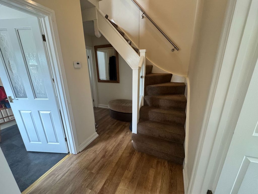 Property photo 3 of 24
