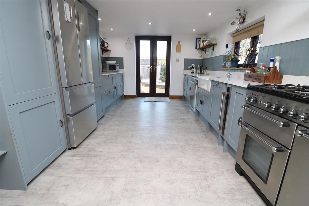 Property photo 3 of 33 Img_5799.Jpg