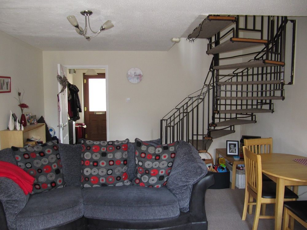 Property photo 2 of 10