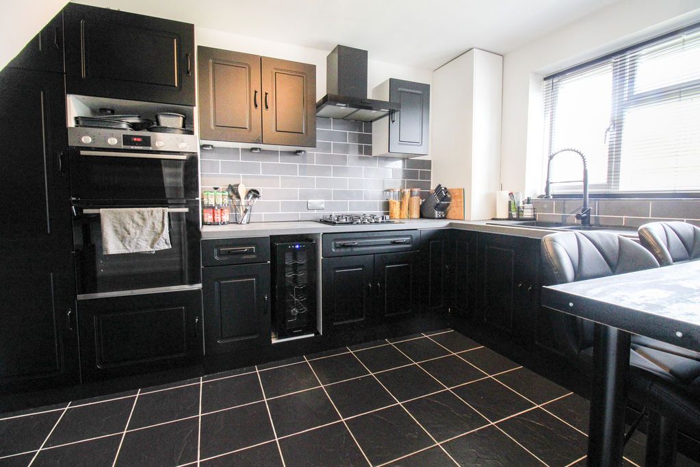 Property photo 3 of 13 Photo 3