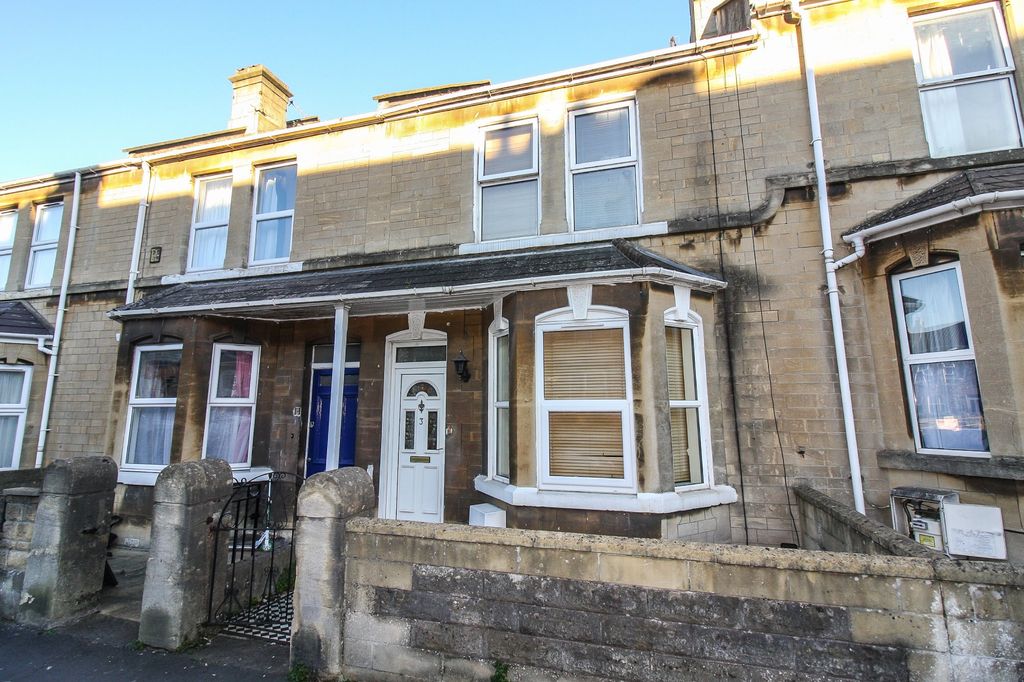 Property photo 1 of 8