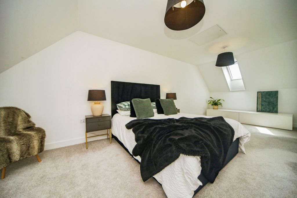 Property photo 3 of 16 9T5A4162