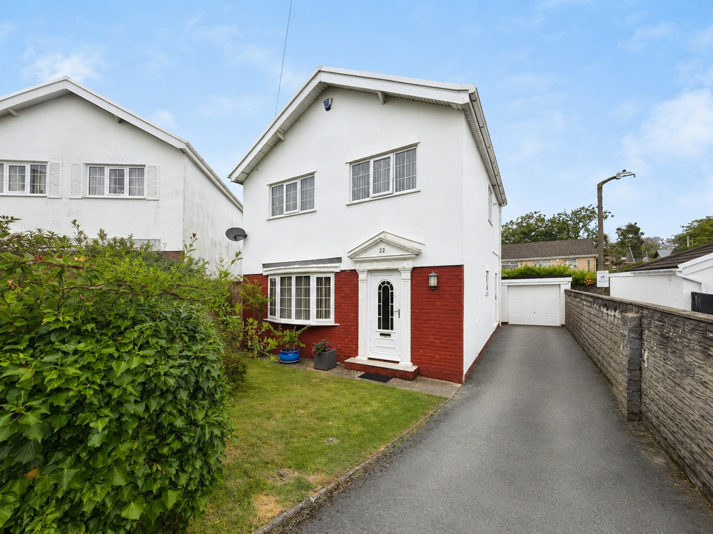 Property photo 2 of 39