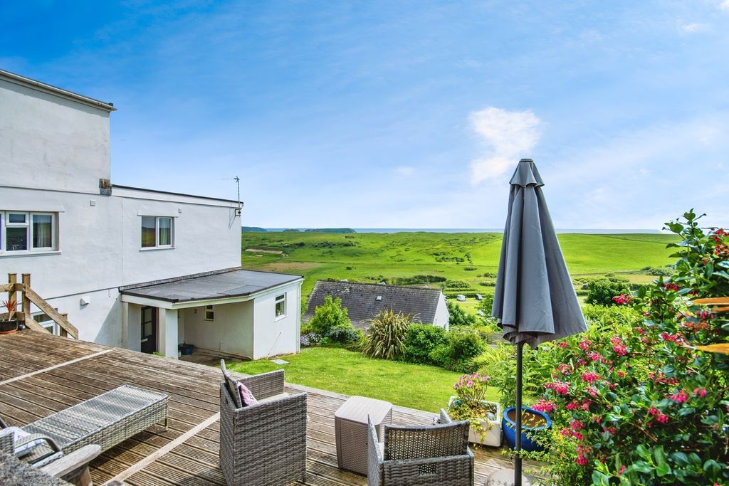 Additional image 16 of 2 bed flat for saleThe Mount, Penally, Tenby, Pembrokeshire SA70