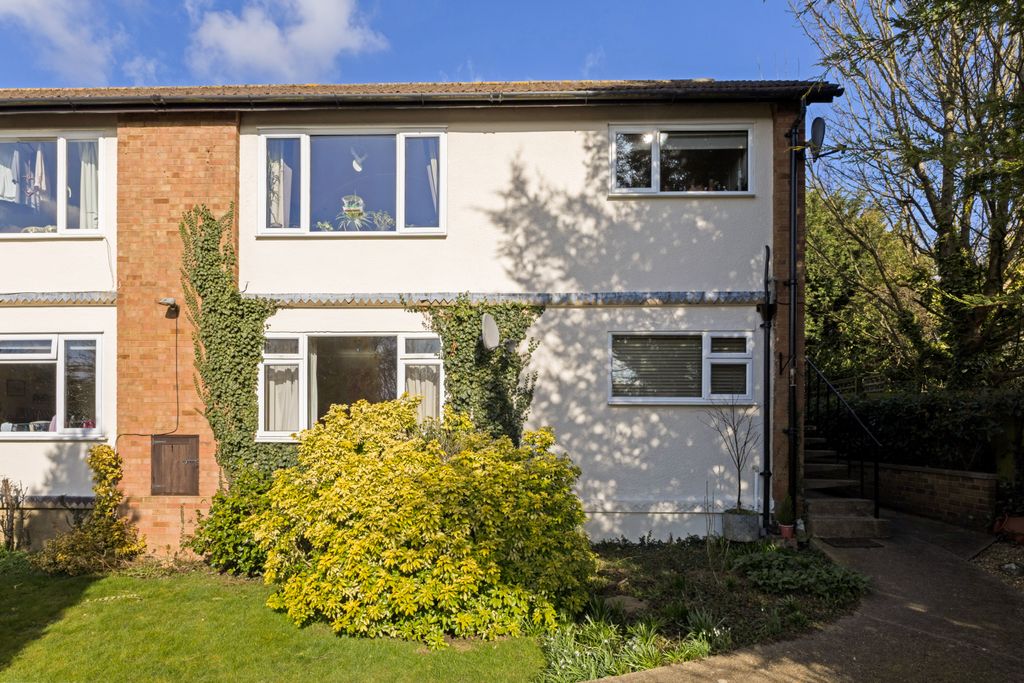 Property photo 1 of 25