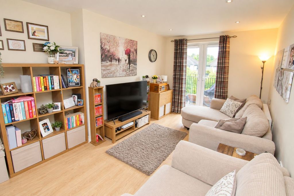 Property photo 1 of 7