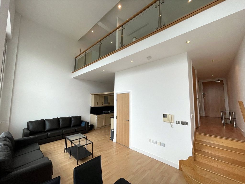 Property photo 2 of 17 Picture No. 02