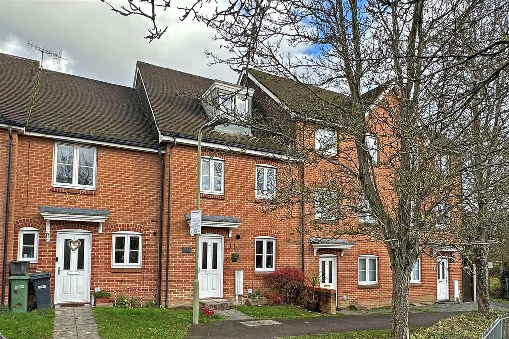 Property photo 1 of 9