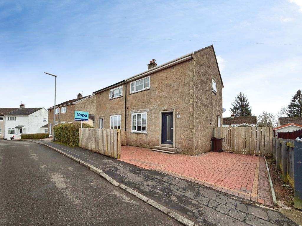 Property photo 1 of 16 External