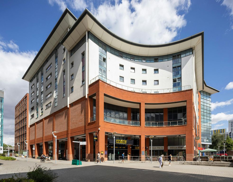 Property photo 2 of 5 04-Belgradeplaza.Jpg