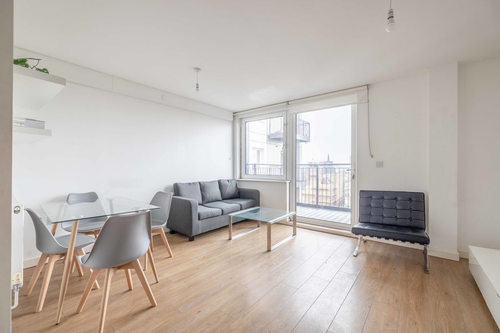 Property photo 3 of 7 Photo 1