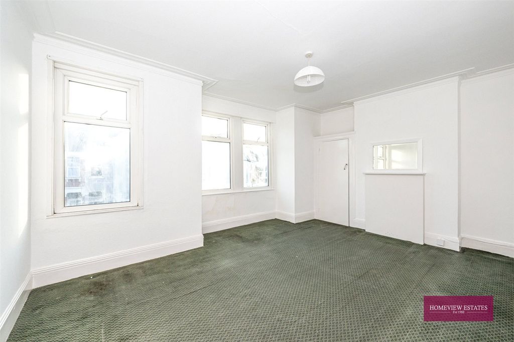 Property photo 3 of 6 Picture No. 03