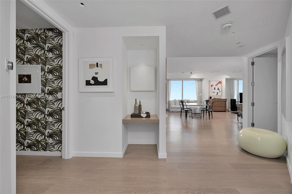 Property photo 3 of 48 <Alttext/>