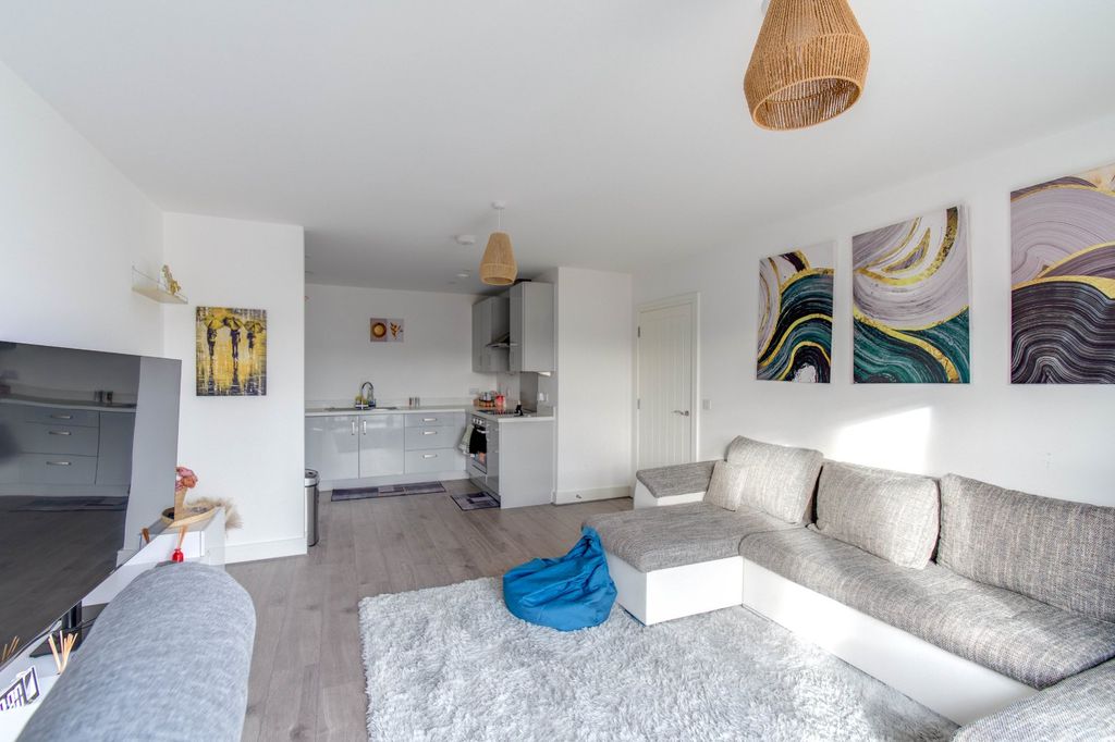 Property photo 3 of 7 Picture No. 08