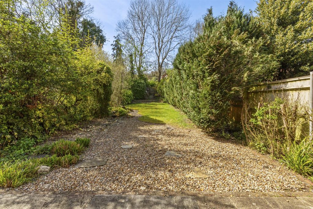 Property photo 2 of 12