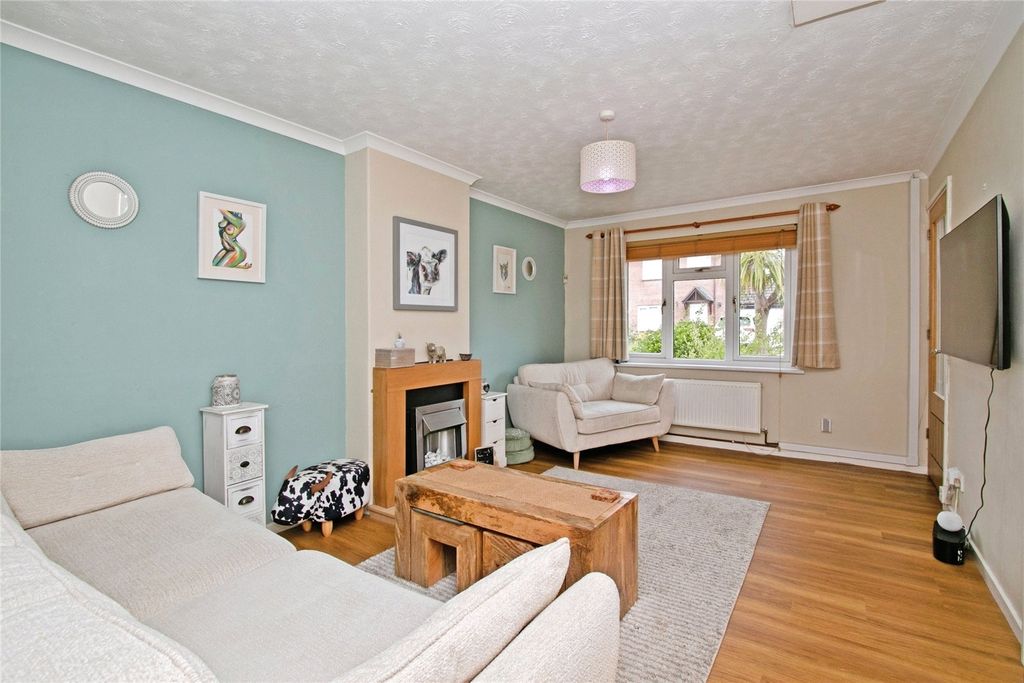 Property photo 2 of 15 Picture No. 16