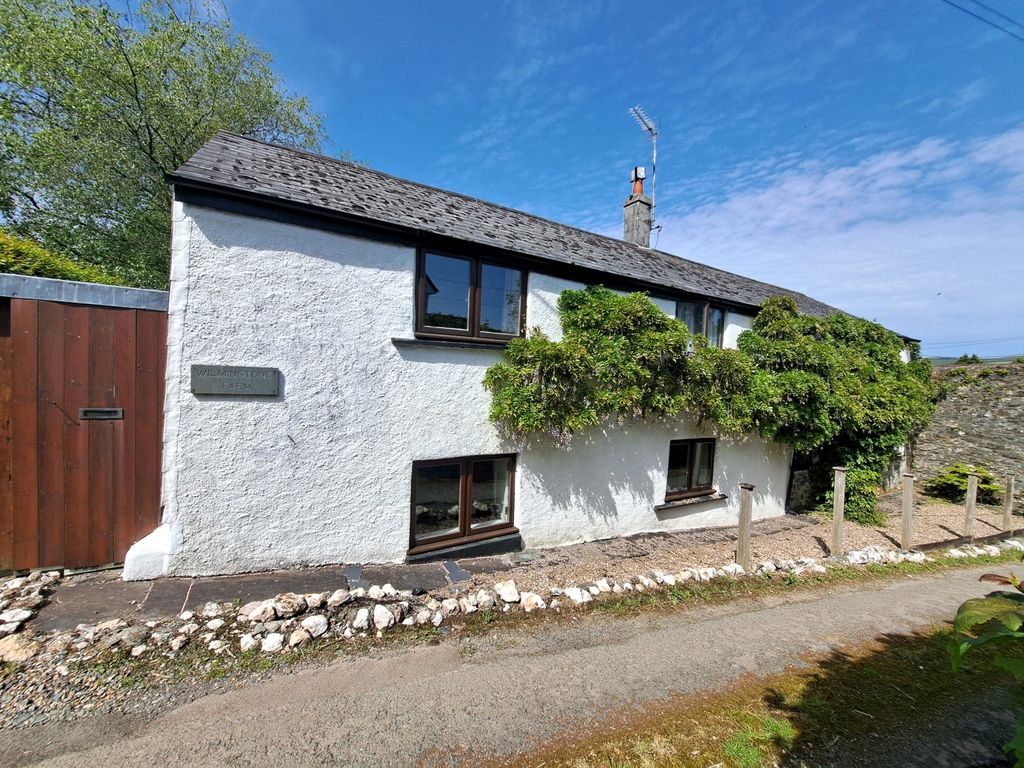 Property photo 1 of 17 1 - Picture No. 34