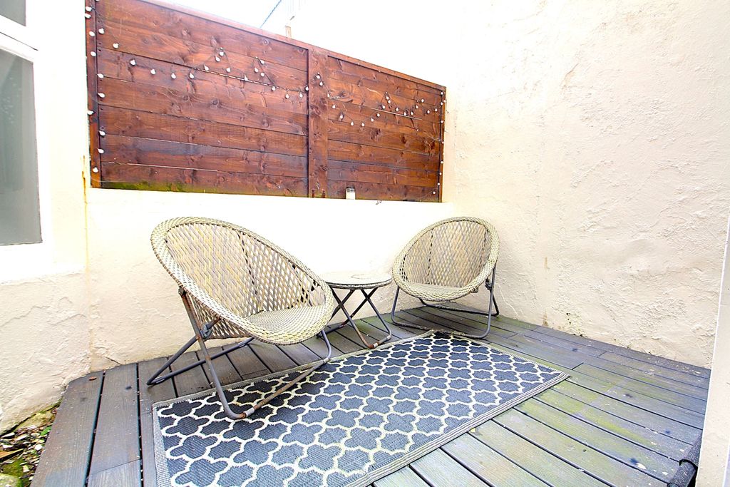 Property photo 3 of 11 Patio