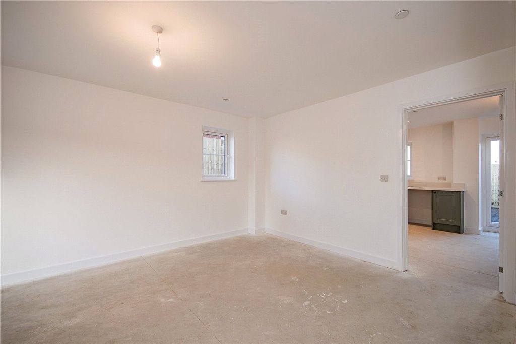 Property photo 3 of 10 Picture No. 10