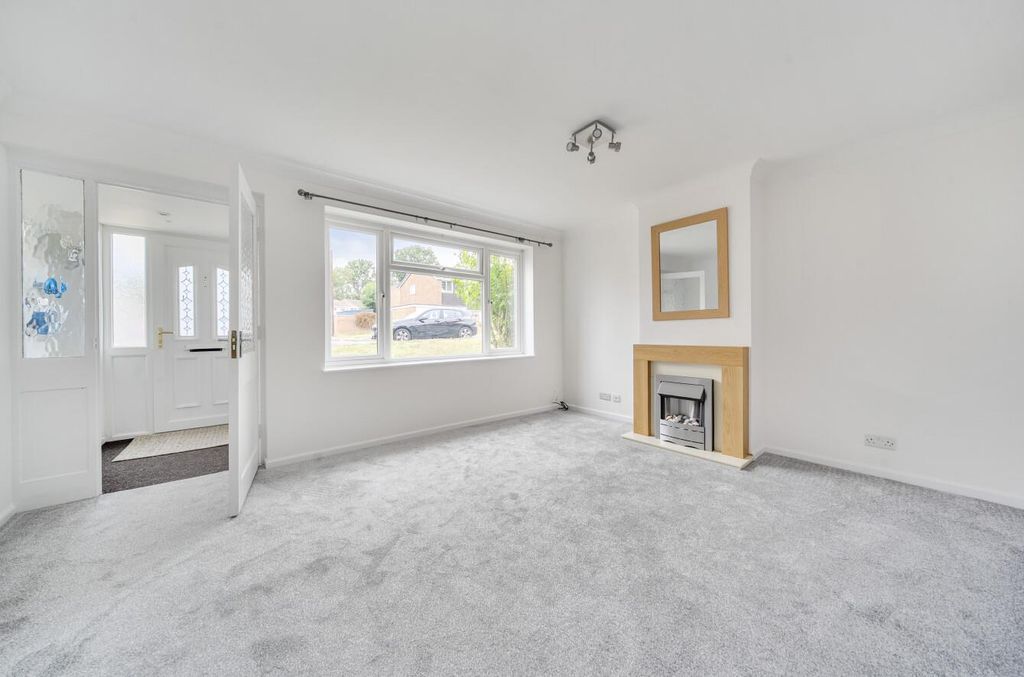 Property photo 2 of 16 1343179-4-68A31E3913c01.Jpg