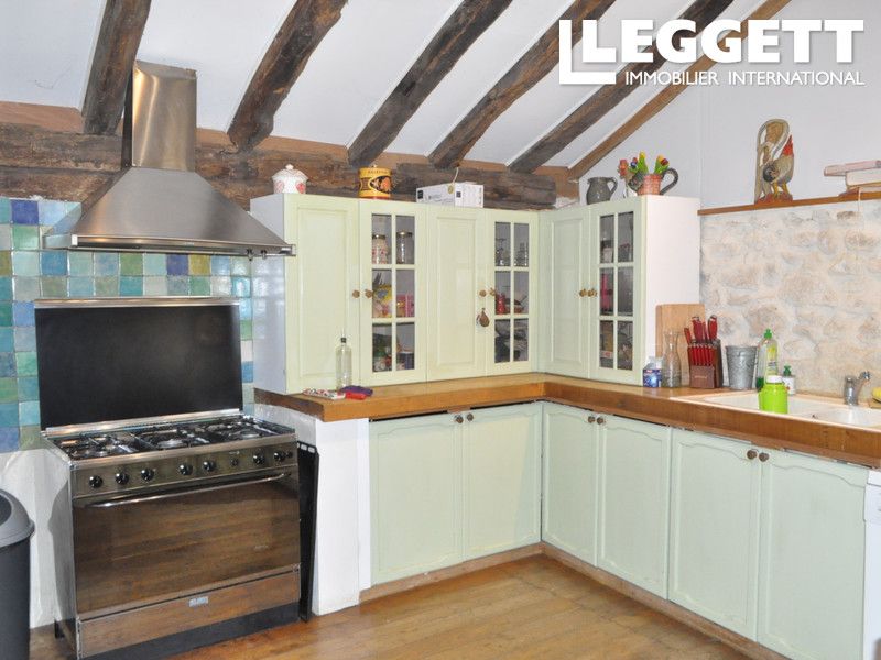 Property photo 2 of 10