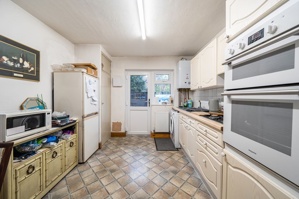 Property photo 2 of 19 Photo 4