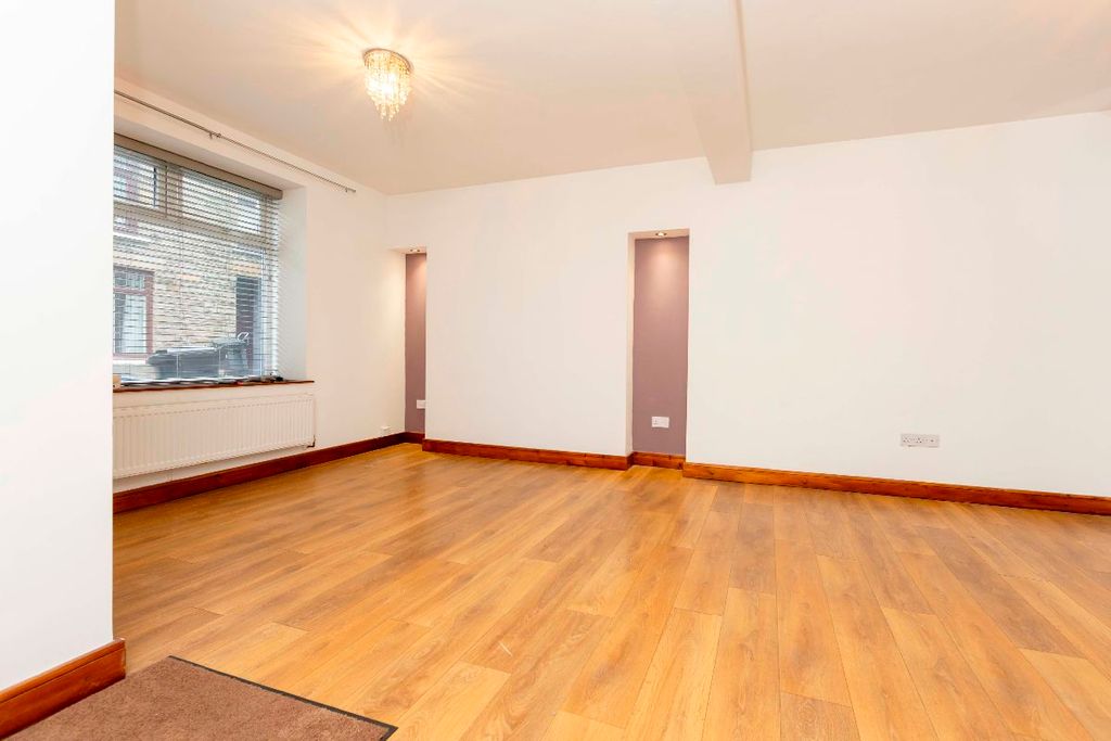 Additional image 6 of 3 bed terraced house to rentRailway Street, Trelewis, Treharris CF46