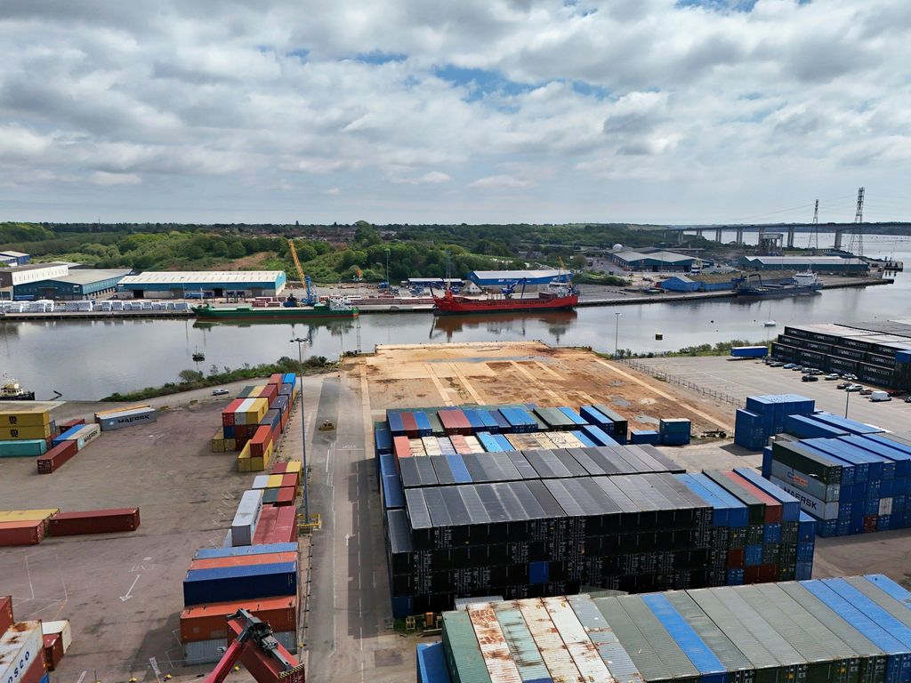 Property photo 3 of 5 2405080088.Jpg