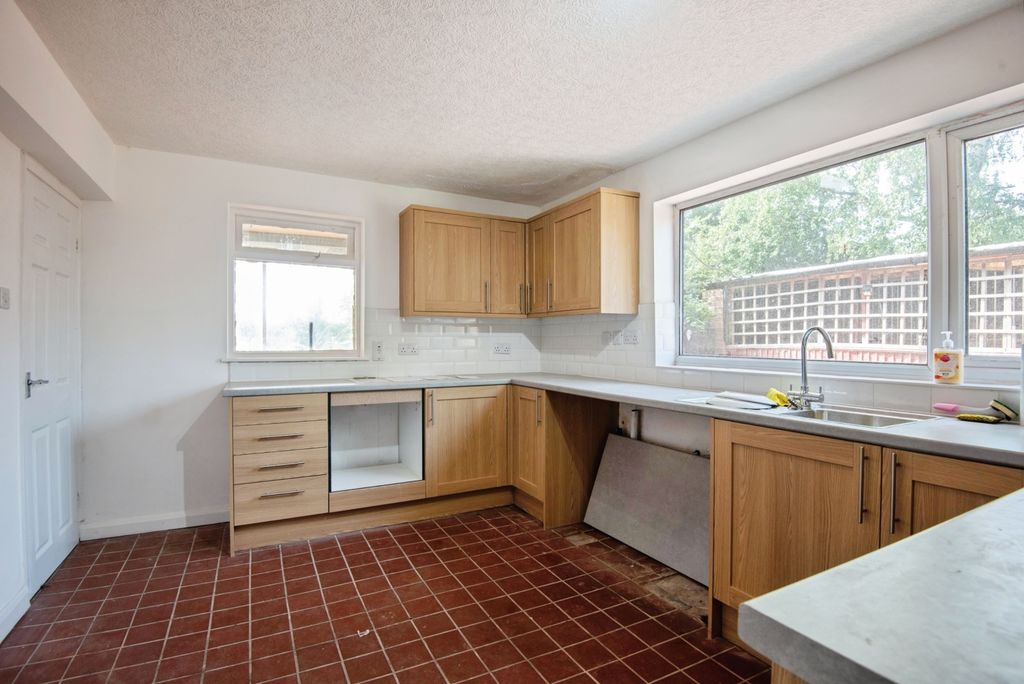 Property photo 2 of 19 Image 1