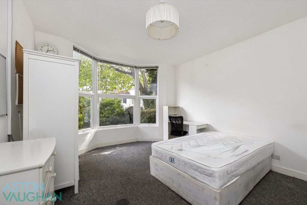 Property photo 3 of 14 4623542