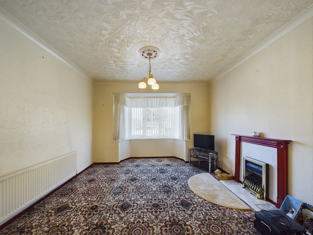 Property photo 2 of 37