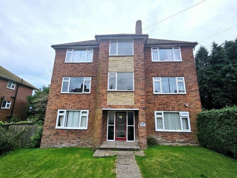 Property photo 1 of 12
