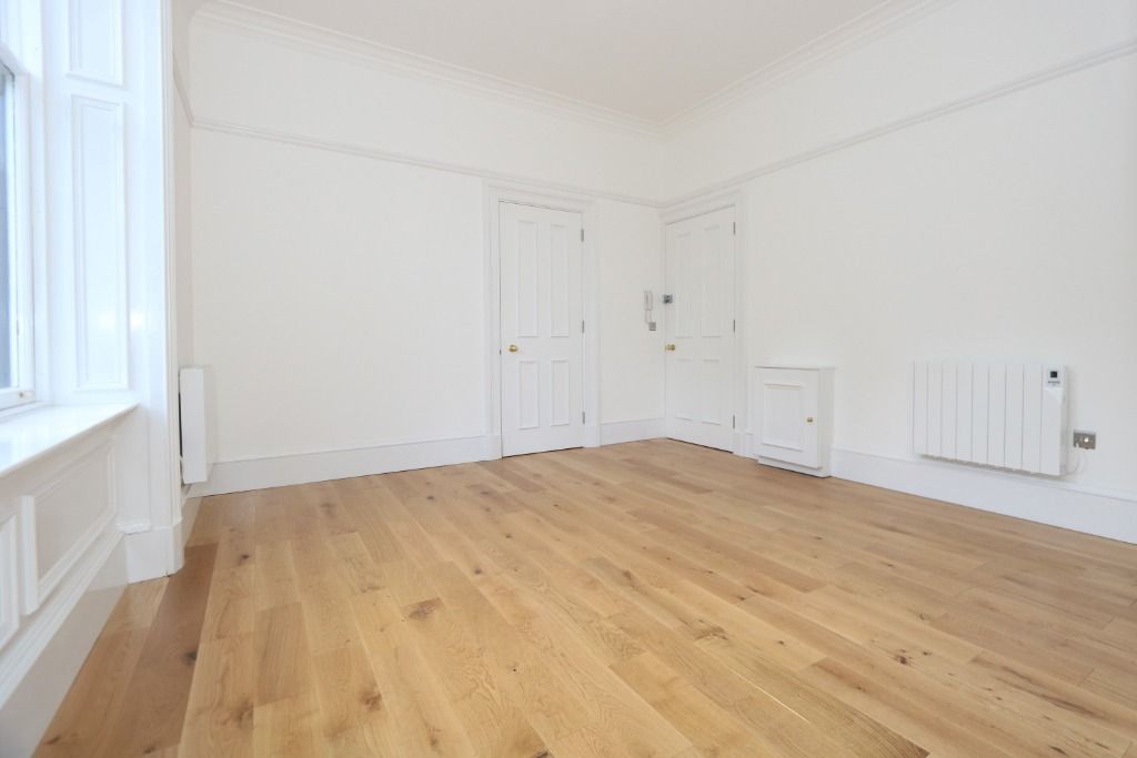 Property photo 3 of 14 2_16280816763332.Jpg