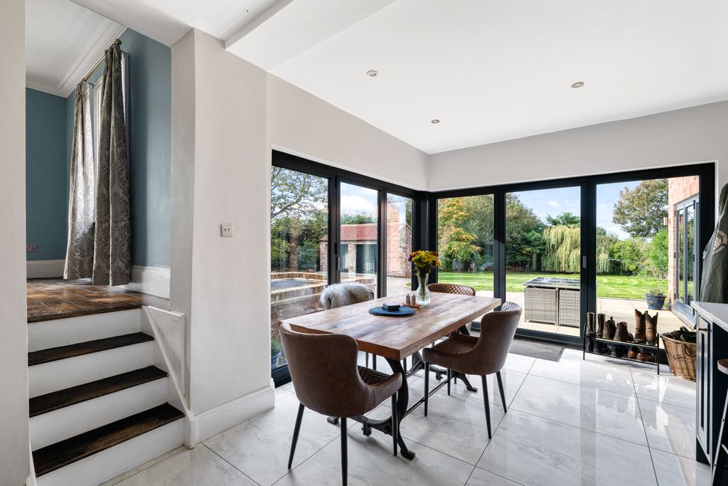 Property photo 3 of 20 20