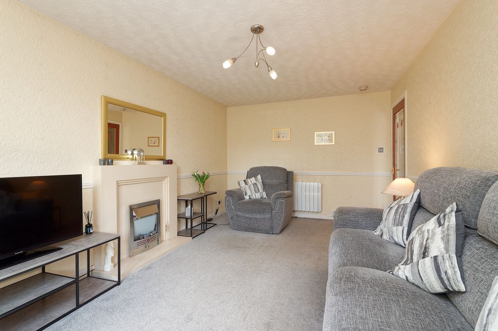 Property photo 3 of 11 Property Image 3