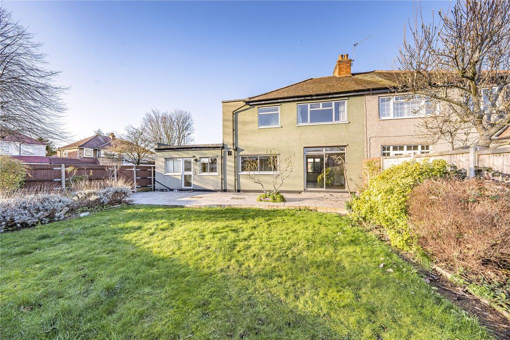 Property photo 2 of 17 Picture No. 23