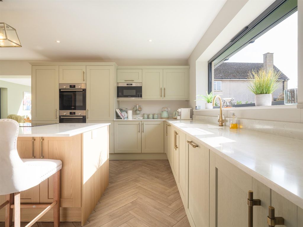 Property photo 2 of 23 110 Malmesbury Road-39.Jpg