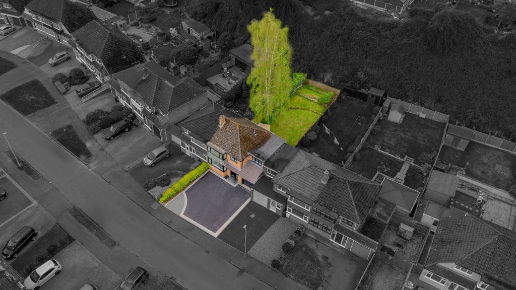 Property photo 2 of 30