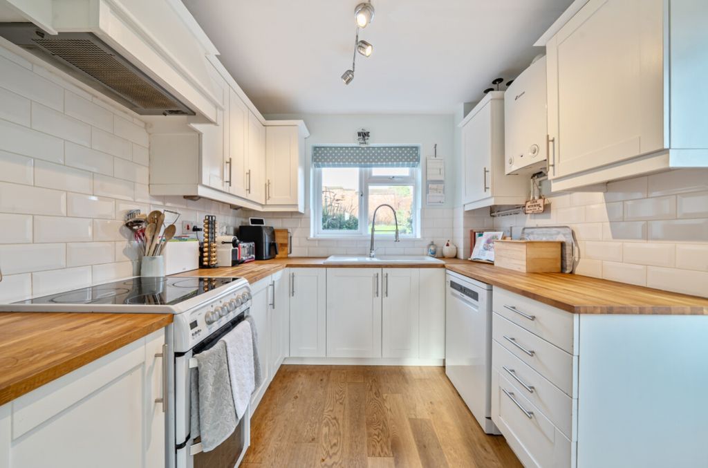 Property photo 3 of 23 1395602-22-69610A0916665