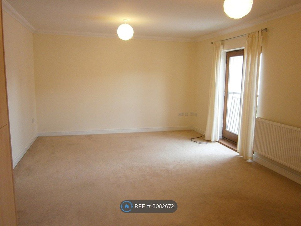 Property photo 3 of 8