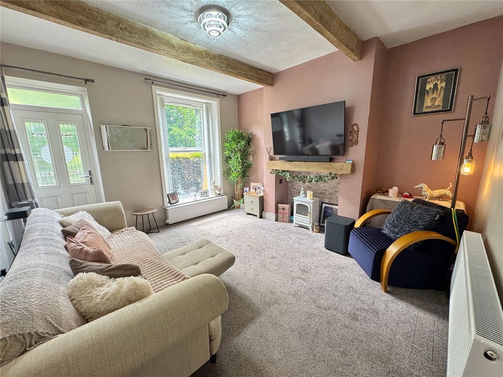 Property photo 2 of 33 Picture No. 29