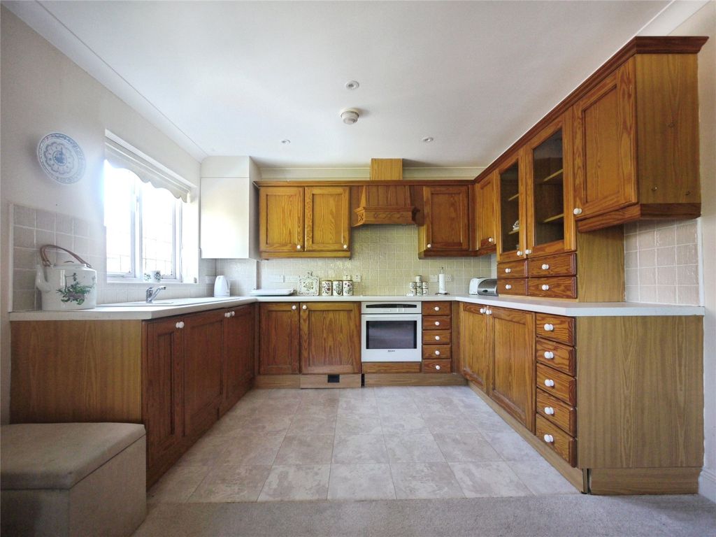 Property photo 2 of 8 Picture No. 04