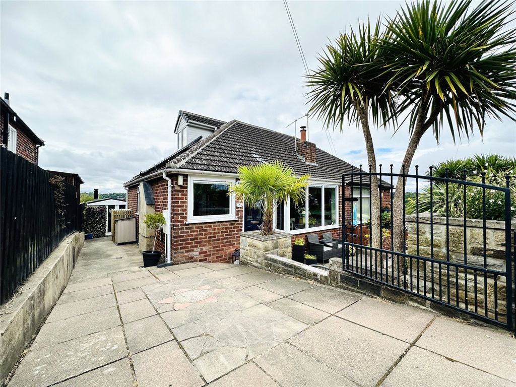 Property photo 1 of 18 Picture No. 04