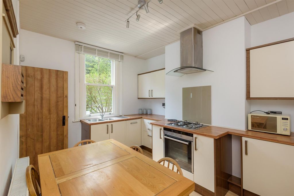 Property photo 2 of 14 Untitled-9.Jpg